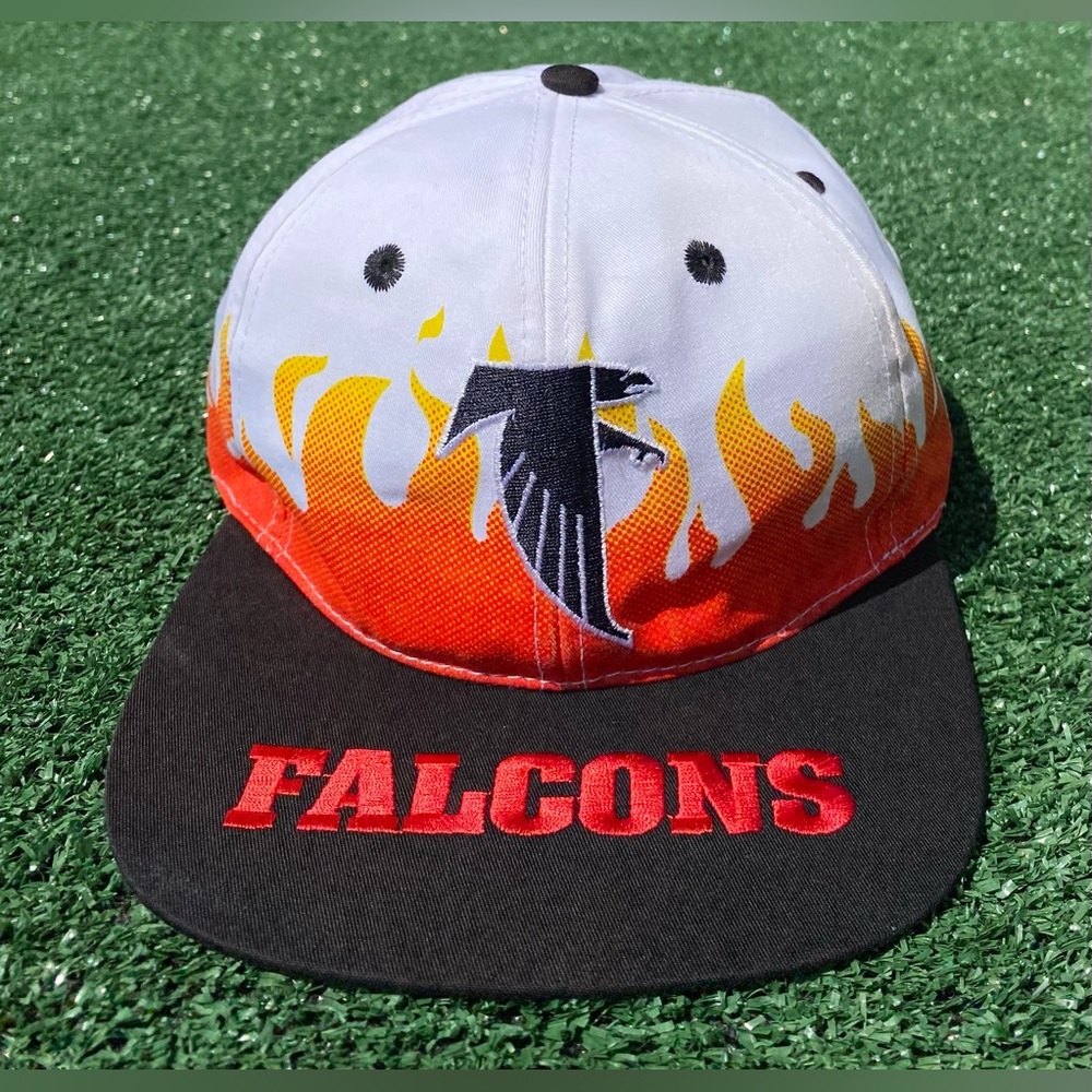 Vintage 90’s Atlanta Falcons Flames Embroidered Logo Snapback Hat